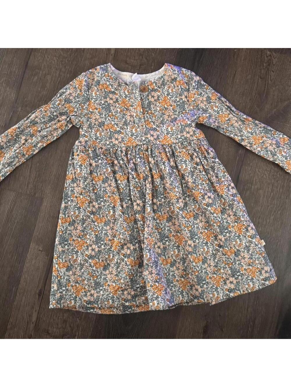 Hallmark baby floral dress with bloomers no tags but fits like a 3t